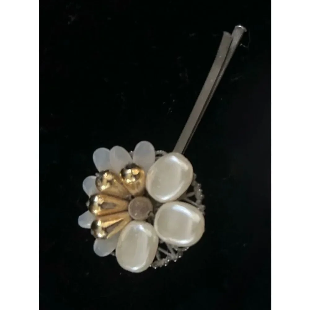 NEW Anthropologie Floral Beaded Hair Pin